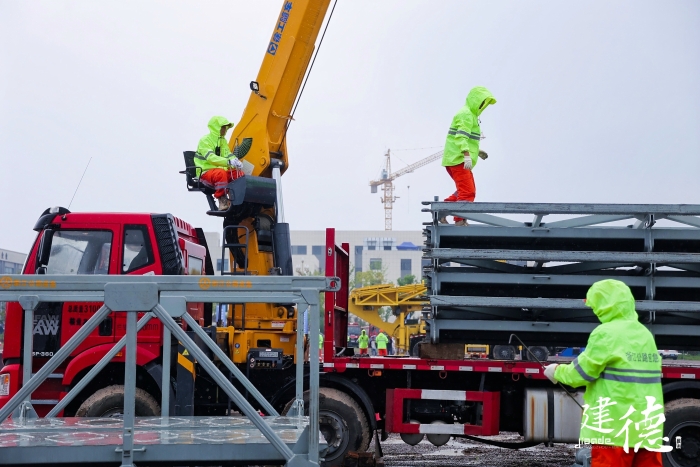 20分鐘一座應急橋！徐工參與2024年省級公路與運輸突發(fā)事件應急演練