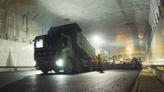 開車穿越海底！徐工又干了個大灣區(qū)超級工程！