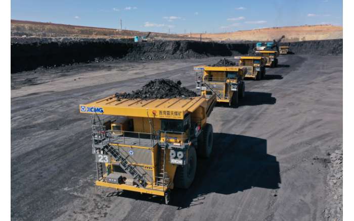 一人指揮10輛車！徐工加速智能化、無人化推進