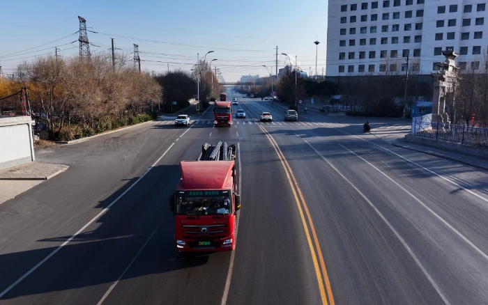 降碳增綠！徐工新能源重卡攜手客戶向綠而行