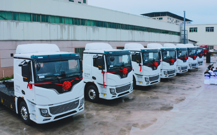 預見“梅”好！百臺徐工底置充電牽引車奔赴廣東梅州