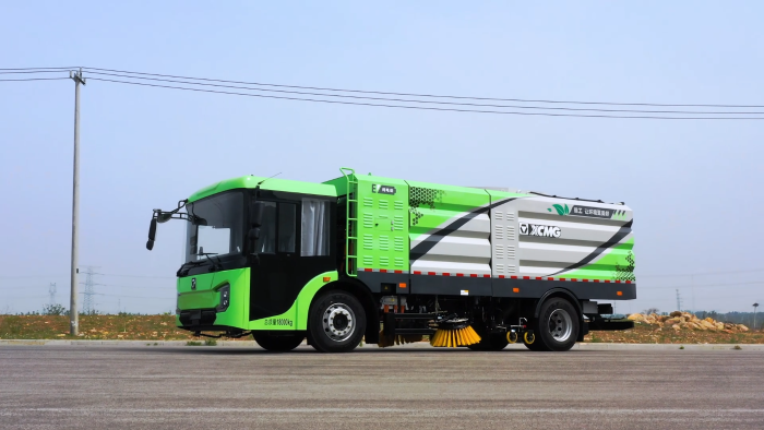 【新品搶先看】高效、舒適、智能全都要？徐工低入口洗掃車給您答案！