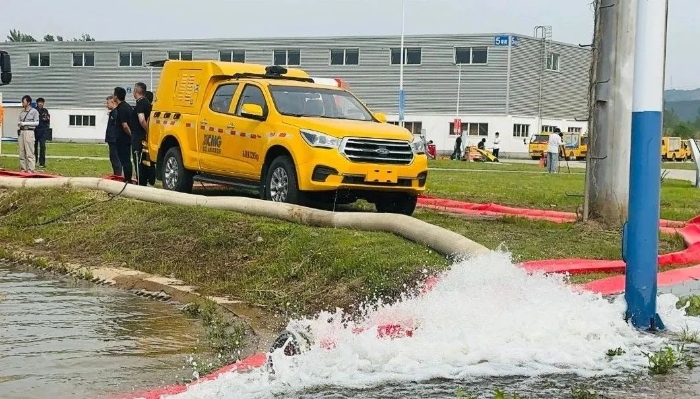 聚焦“大安全大應急”，徐工參加防汛搶險實戰(zhàn)演練