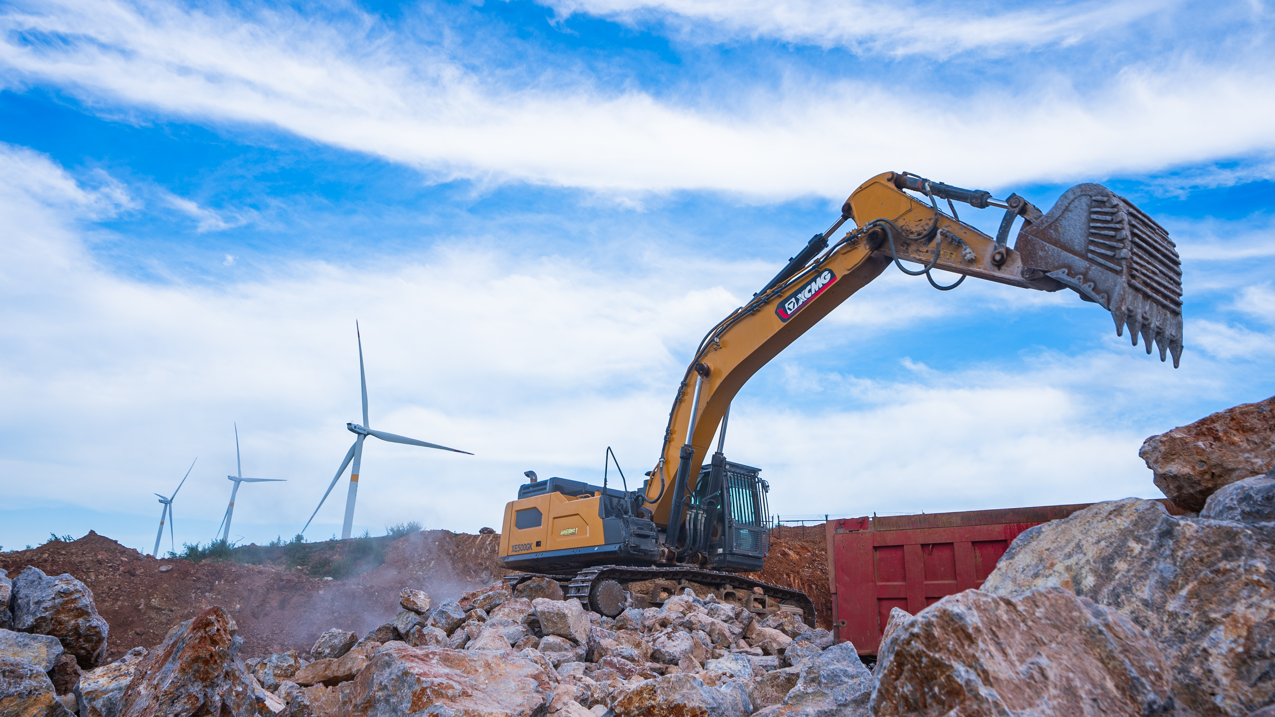 “掘金巨無霸”徐工XE500GK宜城石料開采，讓高效成就財富