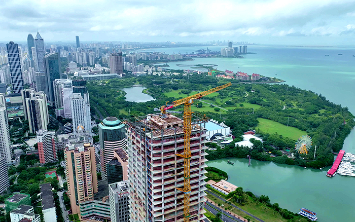 海闊憑“塔”躍 | 徐工塔機助建?？谥泻H中心