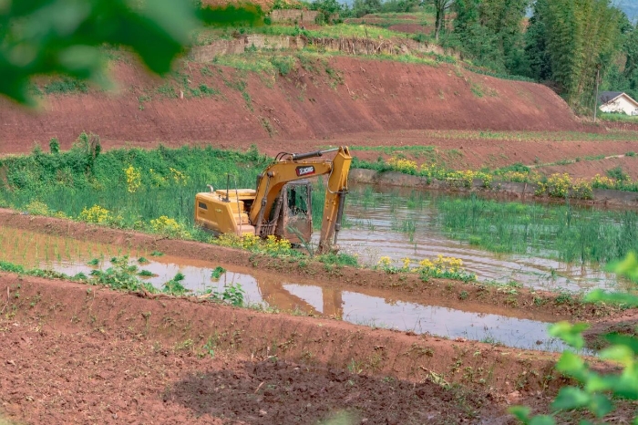 建設“巴渝糧倉”，徐工挖機我在行（h&aacute;ng）！