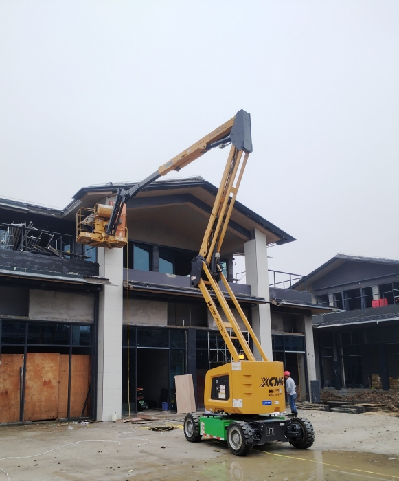 綠色建造新標桿！徐工鋰電高機助力鄂州民生工程