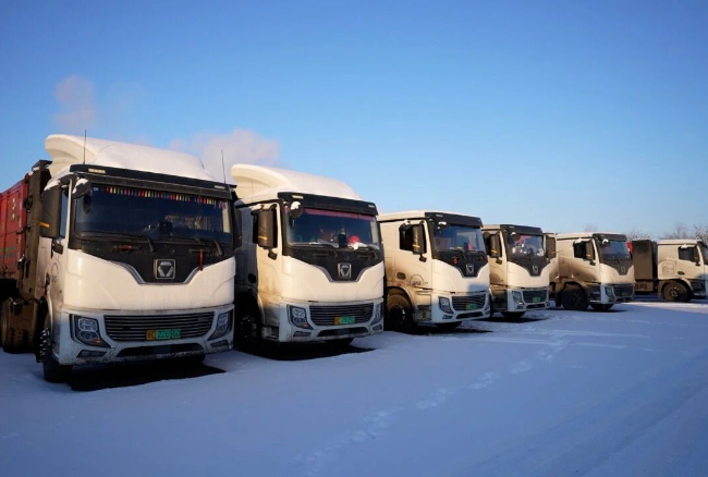 穿越-30℃寒潮！徐工新能源重卡馳騁西北能源運輸動脈