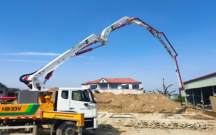 鐵臂擎筑新鄉(xiāng)村！徐工泵車“一臂到位”賦能滄州農(nóng)居煥新程