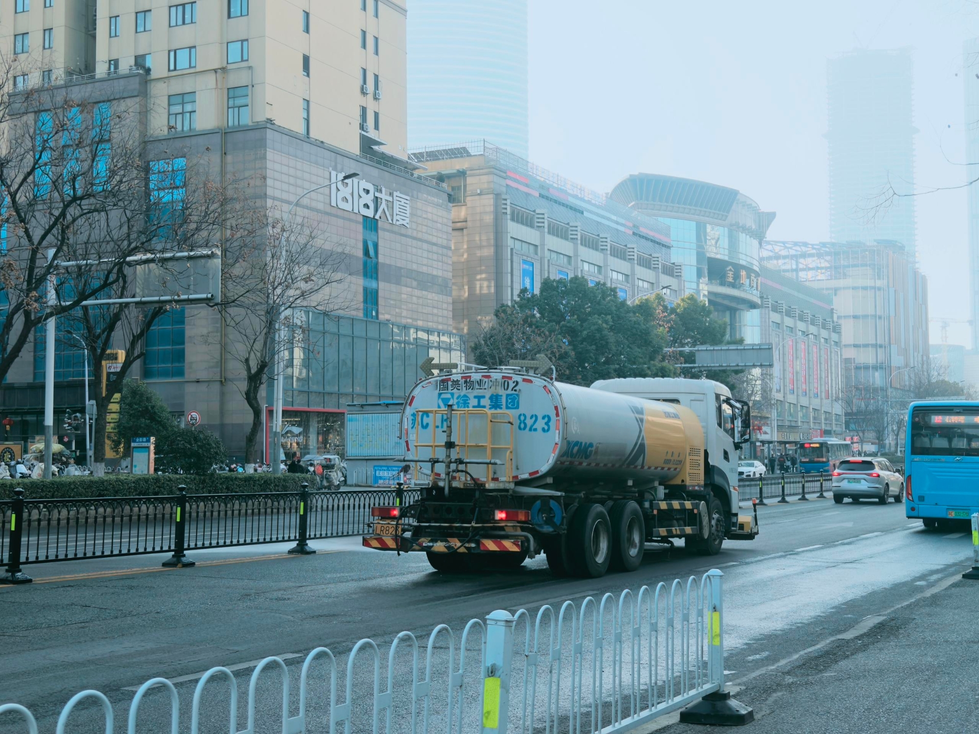 徐工高壓清洗車助力家鄉(xiāng)綠水青山