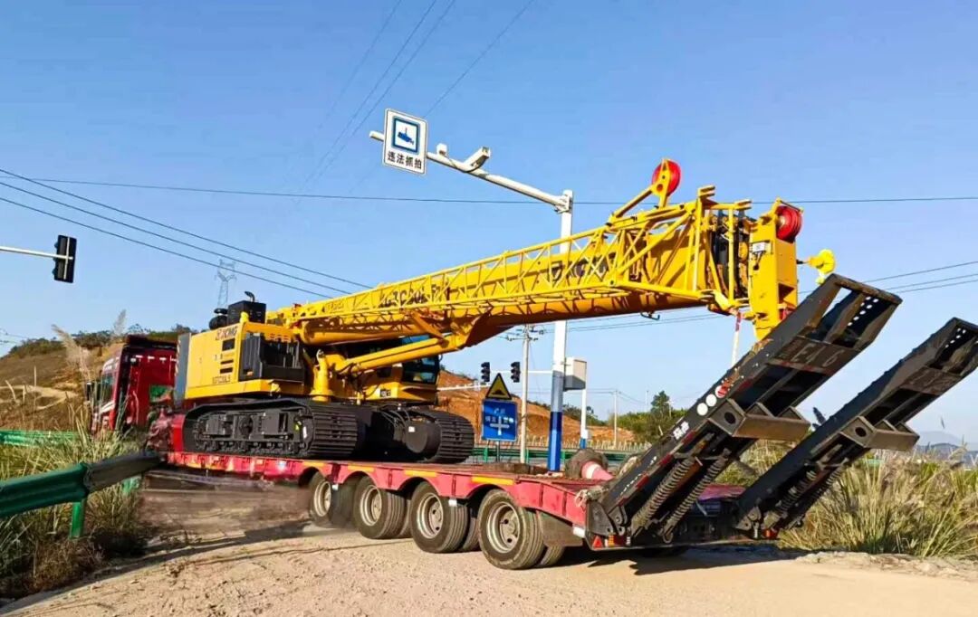 松軟泥地也穩(wěn)如泰山？這臺徐工XGTC30L5，專治各種站不穩(wěn)！